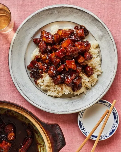 A Culinary Expert's Flavorful Recipes for Savory Pork Stew and Crispy Radish Bites