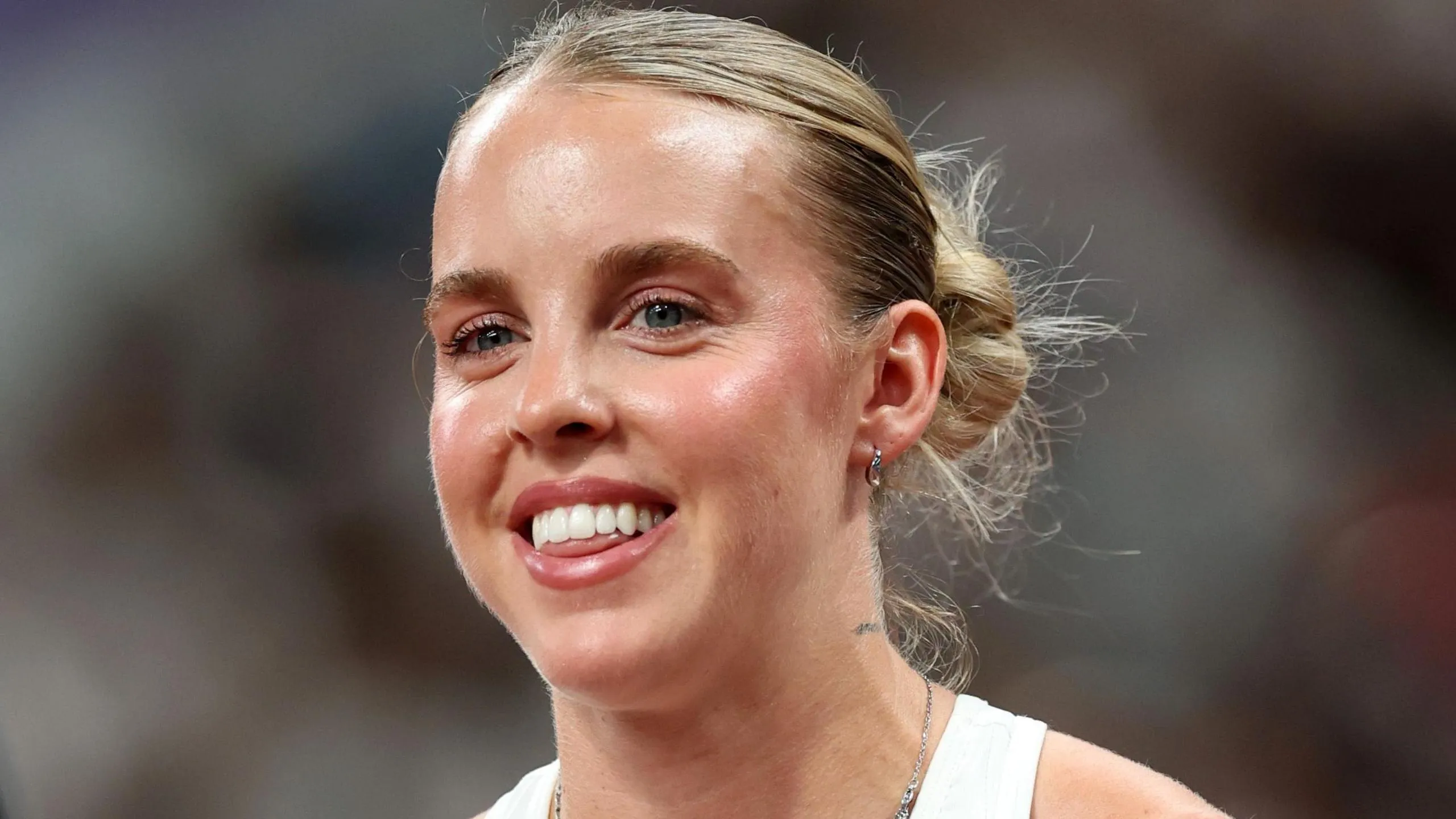 The British star Kicks off World Title Quest with Winning Start